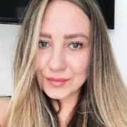 Woman Reveals How Four Simple Words Saved Her From a Travel Scam – Must-Read Advice!