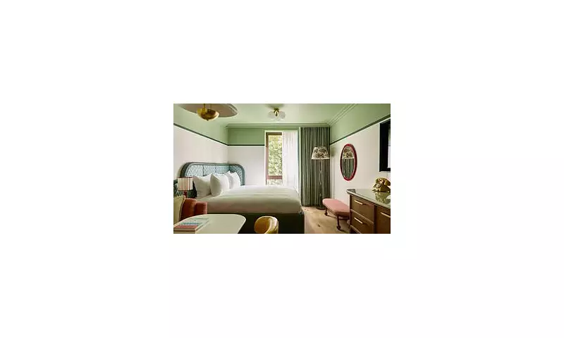 London's Victoria: Your Ultimate July Hotel & Apartment Guide | Beat the Summer Rush