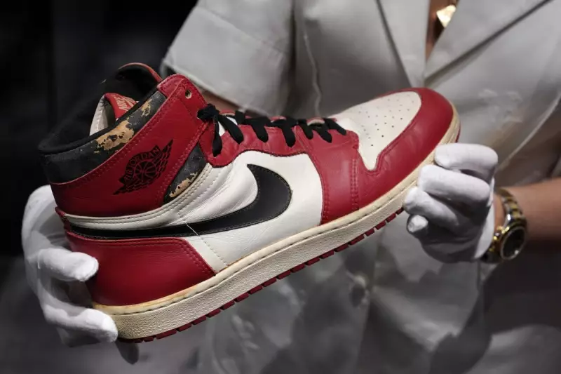 Michael Jordan's Secret Nike Deal: The Untold Story of a Basketball Legend's Billion-Dollar Handshake