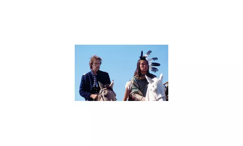 Oscar-Nominated Star Graham Greene Dies at 72: Dances With Wolves Actor Passes Away