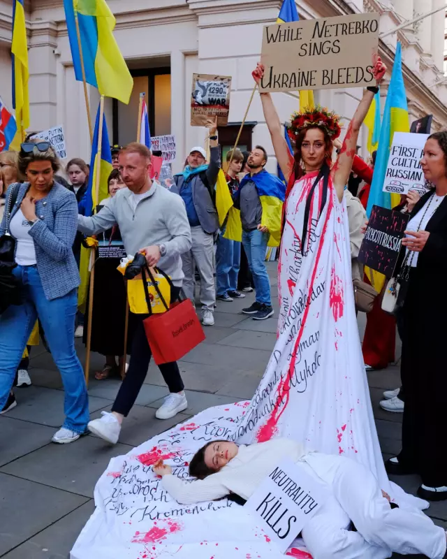 Royal Opera House Faces Fury as Putin's Favourite Soprano Anna Netrebko Performs Amid Protests