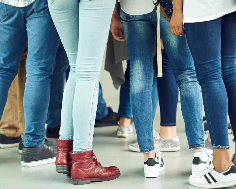 The Skinny Jeans Revival: Why the 2000s Staple is Dominating UK Fashion Again