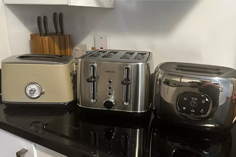 The Ultimate UK Toaster Guide 2024: Find Your Perfect Slice