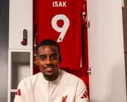 Alexander Isak to Liverpool? Arne Slot's Tactical Masterplan for Life After Salah Revealed