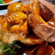 American's Hilarious Sunday Roast Blunder Goes Viral | UK Food Fails