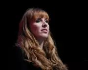 Angela Rayner: The Unconventional Politician Redefining British Politics | Guardian Analysis