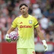 Aston Villa Face Battle to Keep World Cup Hero Emi Martinez as Transfer Speculation Intensifies