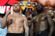 Canelo vs Crawford: Boxing Legends Clash in Super-Fight Spectacle | Expert Predictions