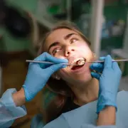 Dentist Reveals: This Common Mouth Symptom Could Signal Serious Vitamin Deficiency