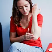 Doctor's Top 5 Game-Changing Tips to Beat Eczema This Summer