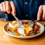 Forget Poaching! Chef's Revolutionary 'Roached Egg' Method Is a Total Game Changer