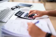 FTSE 100 Bosses Earn Average UK Worker's Annual Salary in Just 34 Hours