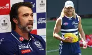 Geelong Coach Chris Scott's Fiery Defence of Bailey Smith After Photographer Spat | AFL Drama