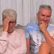 Gogglebox Stars Break Down In Tears Over Emotional NHS Documentary | Mirror