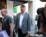 Graham Linehan Alleges Trans Teen Taunted Him Over Divorce in Police Complaint | The Guardian