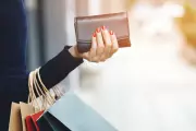 Is Your Wallet Obsolete? The UK's Accelerating Shift to a Cashless Society