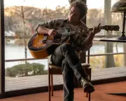 Jeremy Allen White Delivers Electrifying Performance as Bruce Springsteen in 'Deliver Me From Nowhere'