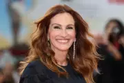 Julia Roberts Reveals Her Golden Parenting Rule: 'I'm Not Their Friend' | Exclusive