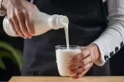 Kefir: The Ancient Probiotic Powerhouse Transforming Gut Health in the UK