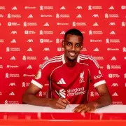 Liverpool's Transfer Spending Dwarfs Man Utd's Post-Ferguson Era | Mirror Analysis