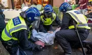 Met Police Clash: 26 Officers Injured in Violent Anti-Migrant Protests Outside London Hotel | Exclusive