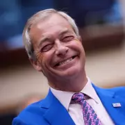 Nigel Farage's Oval Office Ambition Backfires in Cringe-Worthy Trump Encounter