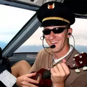 Off-Duty Pilot Attempts to Cut Engines Mid-Flight: Shocking In-Flight Sabotage Attempt Over Oregon