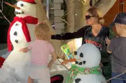Paris Hilton's Festive Snowman Fails Delight Fans in Adorable Christmas Video | The Independent