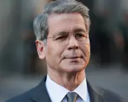 Scott Bessent's Key Square Capital Targets UK Mortgage Market with Principal Residence Strategy