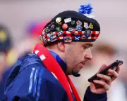 Smartphones Are Ruining Football: How Mobile Screens Are Killing Stadium Atmosphere