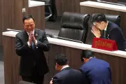 Thailand's PM Anutin Denies Secret Deal with Exiled Thaksin Shinawatra
