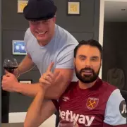 Thomas Skinner's 500-Strong Fan Army: How a Chance Encounter Sparked a Viral Friendship