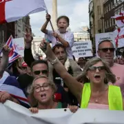 Tommy Robinson Rally Sparks Major Police Operation in Westminster | Mirror Online