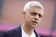 Top Labour MP Delivers Blistering Rebuke of Farage's Trump-Linked Influence
