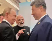 Trump Urges EU to Slap Heavy Tariffs on India and China in Bid to Isolate Russia