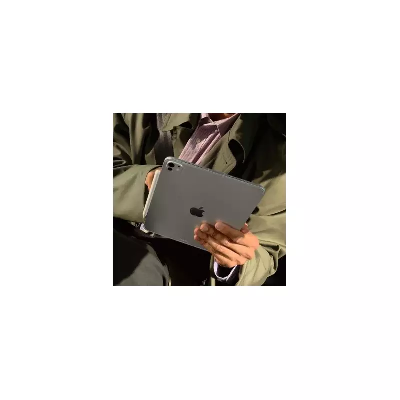 Apple's Next Revolution: M5 MacBook Pro & OLED iPad Pro Set to Redefine Tech in 2024