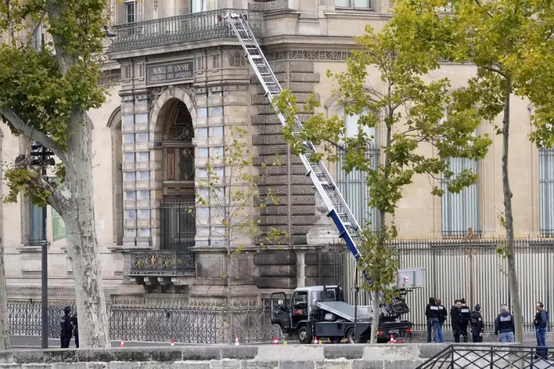 Berlin's Crown Jewels Mystery: The Bizarre Tale of France's Stolen Treasure