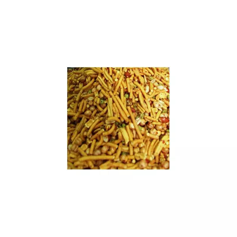 Bombay Mix Blunder Goes Viral: Foodie's Snacking Method Sparks Heated Online Debate