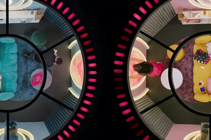 Brazilian Man's Extraordinary Quest: Travelling 10,000 Miles to Recreate Iconic Friends Scene