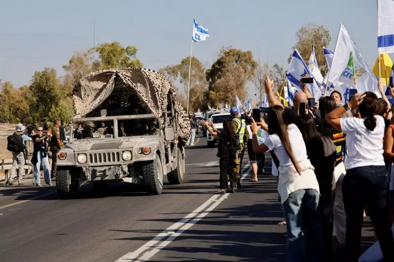 Hamas Broadcasts Captive British-Israeli Man in Disturbing Live Stream from Gaza
