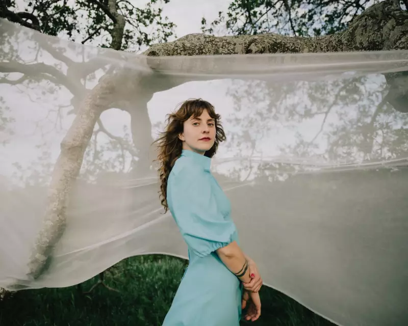 Hannah Frances: Nested in Tangles - An Ethereal Folk Masterpiece Unravels Beauty and Pain