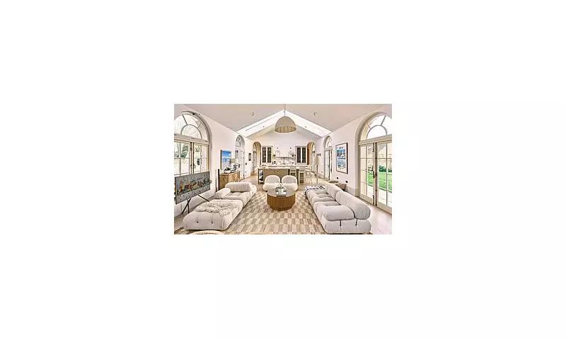 Inside the Cotswolds: Interior Designer Laura Butler-Madden's Stunning 18th Century Farmhouse Transformation