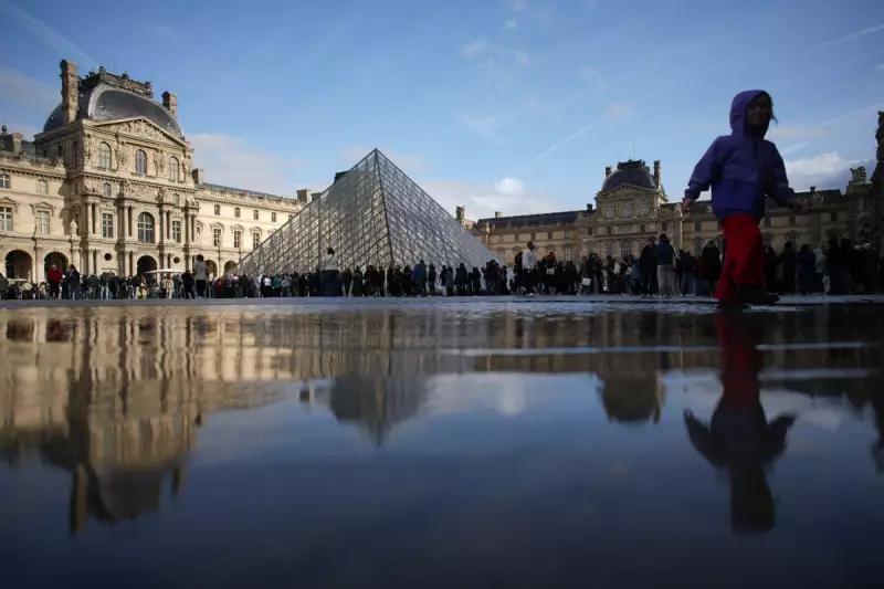 Louvre Forced to Shut Its Doors Amid Bomb Threat: Paris on High Alert