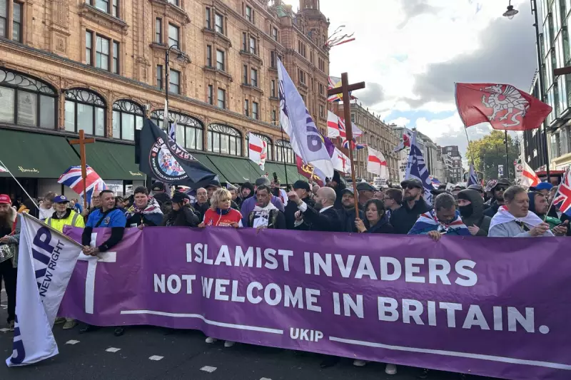 Metropolitan Police Criticised After Clashing With Anti-Islam Protesters in Tower Hamlets
