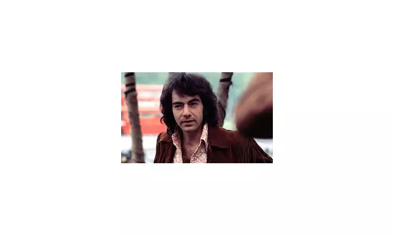 Neil Diamond's Secret Collaboration With Cher Revealed: The Untold Story Behind The Music Legend's Career
