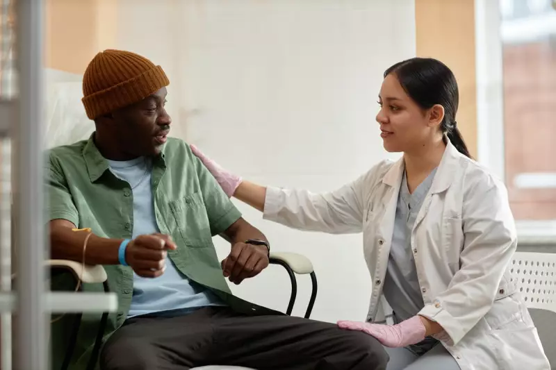 Revolutionary 'Light Paint' Cancer Treatment Destroys Tumours Without Surgery