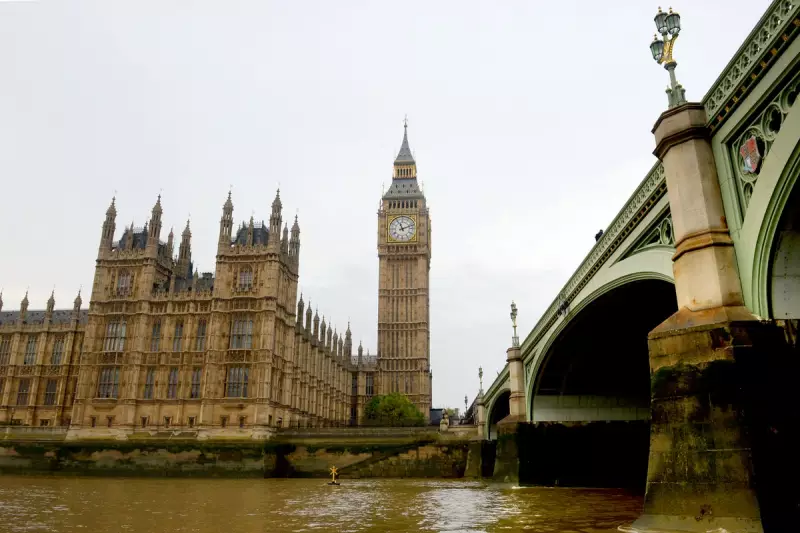 Senior Lawyer Quits UK Grooming Gang Inquiry Amidst Controversy Over Victim Treatment