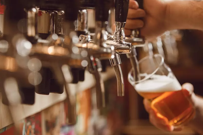 Sir Keir Starmer's Pub Revolution: Later Hours and Live Music Boost for UK Hospitality