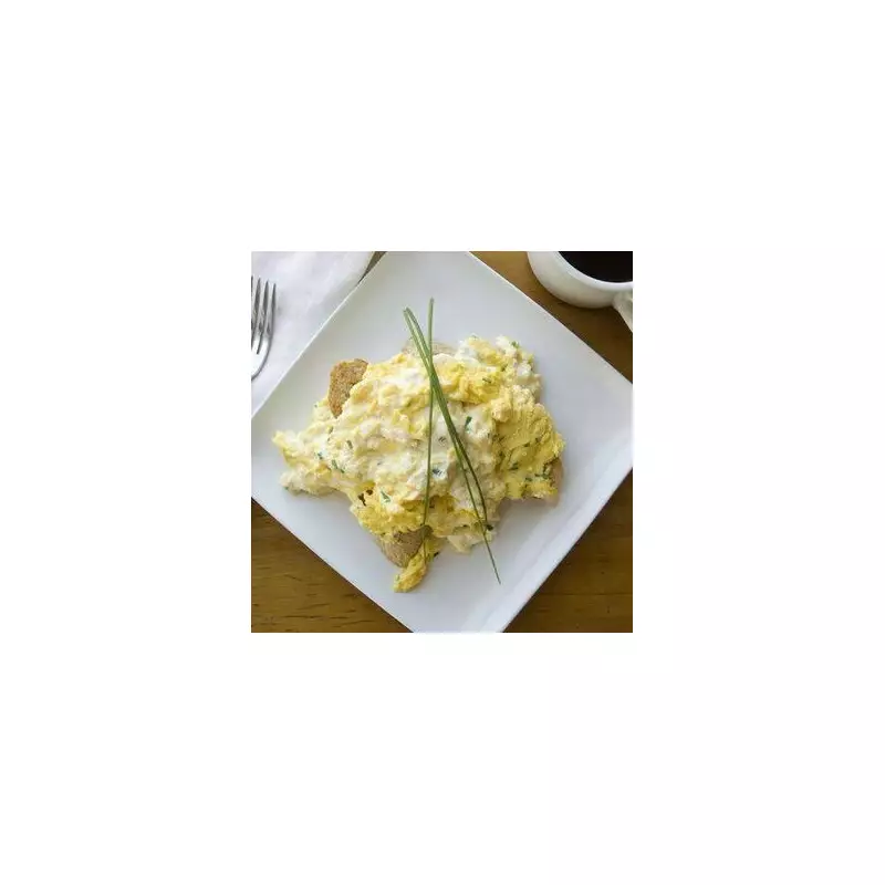 The Chef's Secret to Perfect Scrambled Eggs Every Single Time