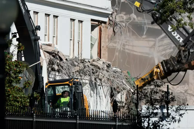 Trump's Ballroom Blitz: Former President Defiant as Shutdown Crisis Looms Over Washington